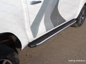 Пороги алюминиевые с пластиковой накладкой (карбон серебро) 1920 мм. - Toyota Hilux 2015-2023 - Пороги