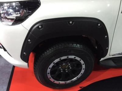 Расширители колесных арок - Toyota Hilux 2015-2024 - Расширители колесных арок - 